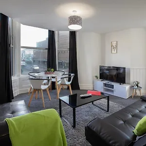 02 Springfield - Sleeps 6 Apartment Blackpool