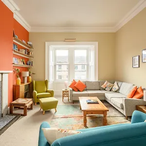 5-br 3-bth Newington - Modern & Spacious Apartment Edinburgh